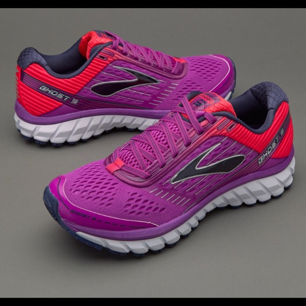 Brooks Ghost 9 women’s shoes